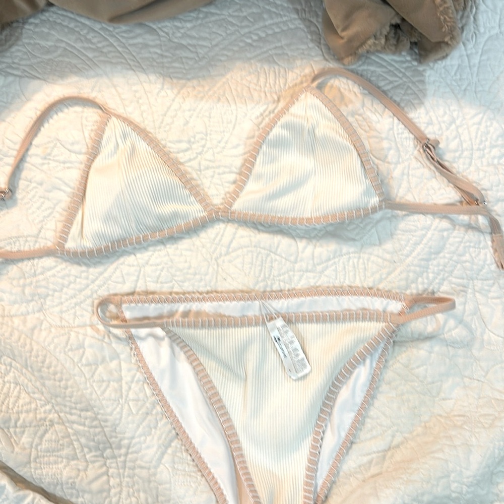 Cupshe white and light pink bikini